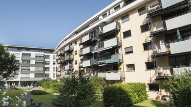 Gebäude des Ludwigstifts (Pflegeheim und Betreutes Wohnen) von außen
