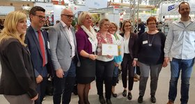 Gruppenfoto von der Verleihung des Siegels "Botschafter emotionaler Genuss“ 